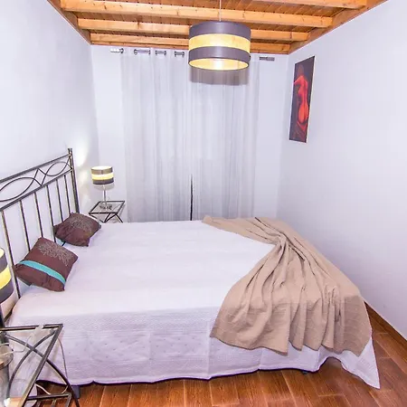 Casa Monteiro 阿尔梅达